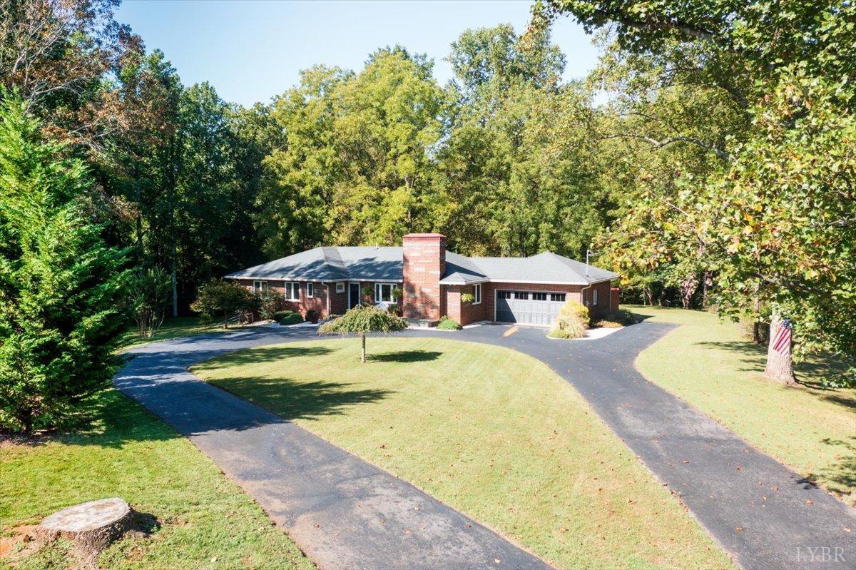 159 Blue Ridge Lane Amherst, VA 24521 - Photo 63 of 71 a view of swimming pool with garden