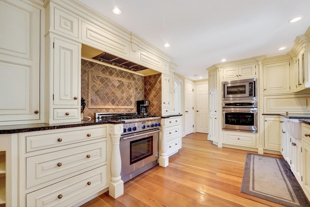 15 Spring Lane Westwood, MA 02090 - Photo 8 of 40 Gallery Image 8