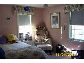 4 Chatburn Road Windham, NH 03087 - Photo 3 of 5