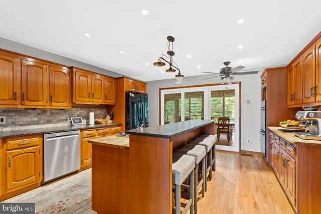 $1,299,500 | 380 Heritage Road, Sewell, NJ 08080