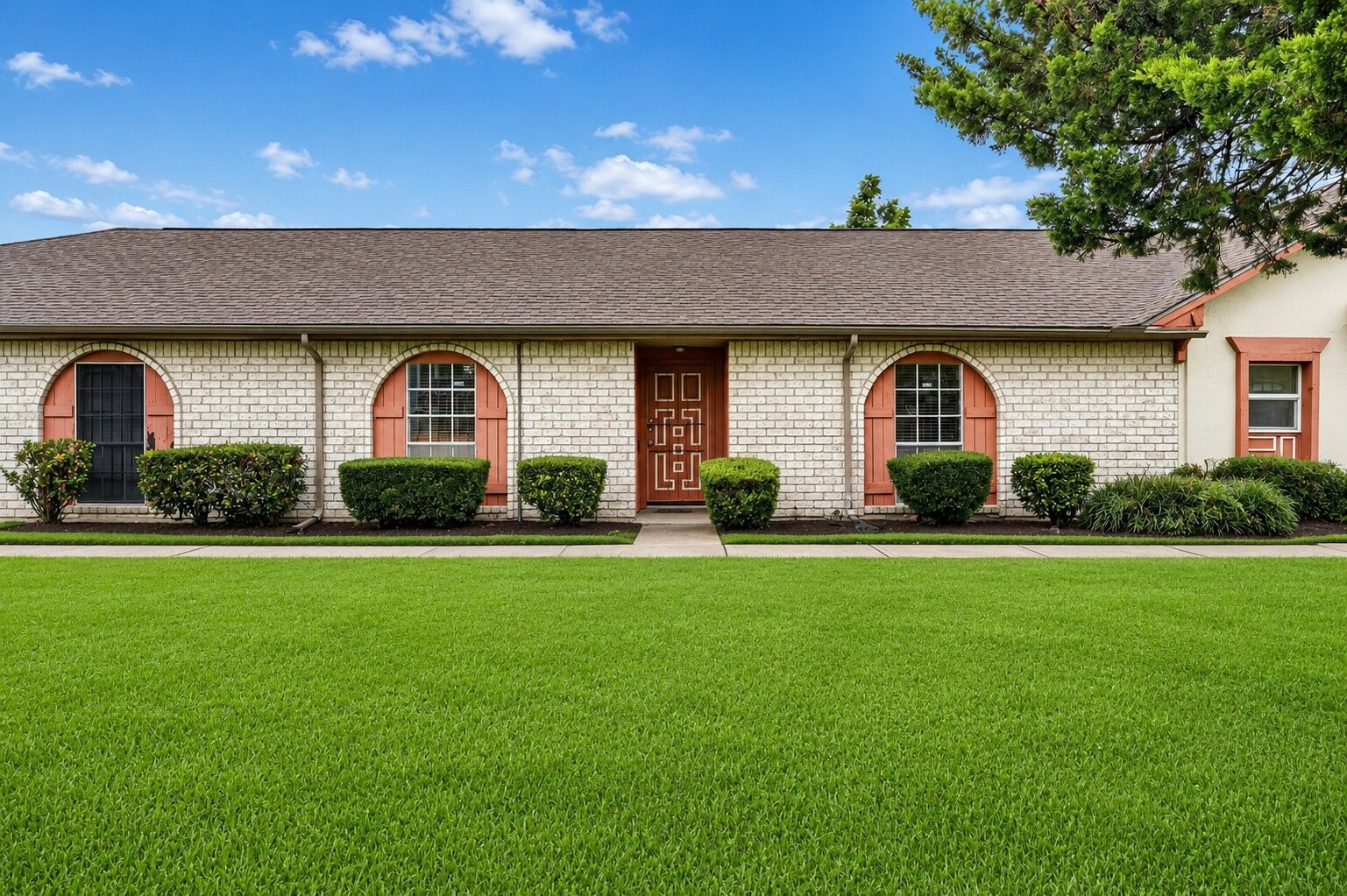 12223 Sharpview Drive Houston, TX 77072 - Photo 2 of 38