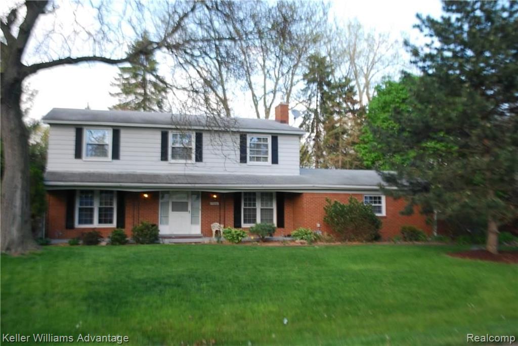 29930 Barwell Road Farmington Hills, MI 48334 - Photo 1 of 44