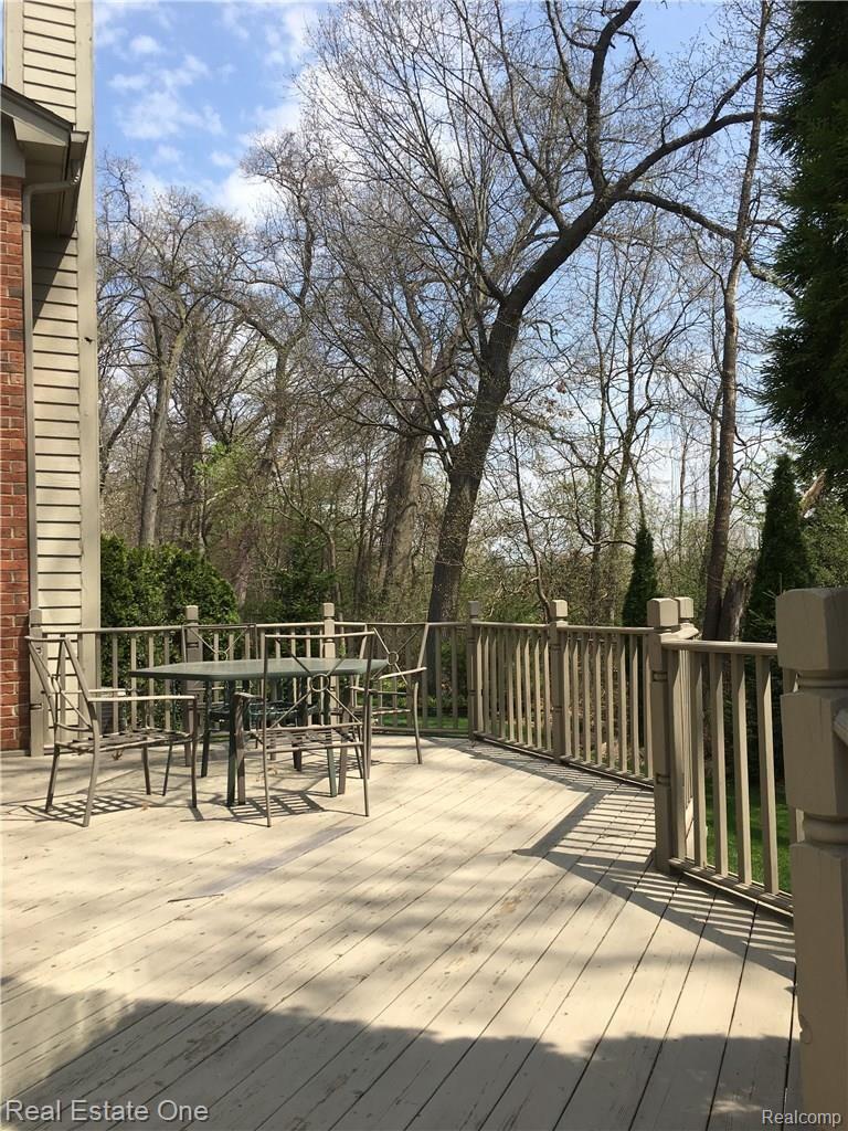 3697 Warwick Drive Rochester, MI 48309 - Photo 30 of 31 IMG_4402.JPG