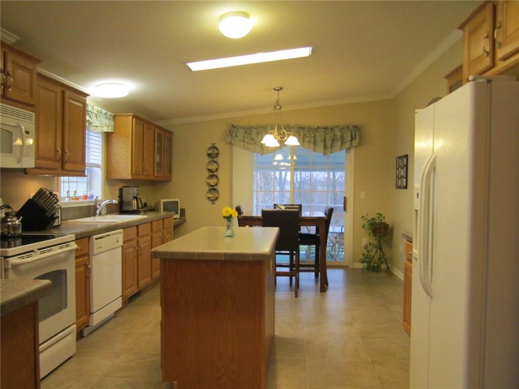 835 Hummingbird Lane Apollo, PA 15613 - Photo 5 of 25 Gallery Image 5