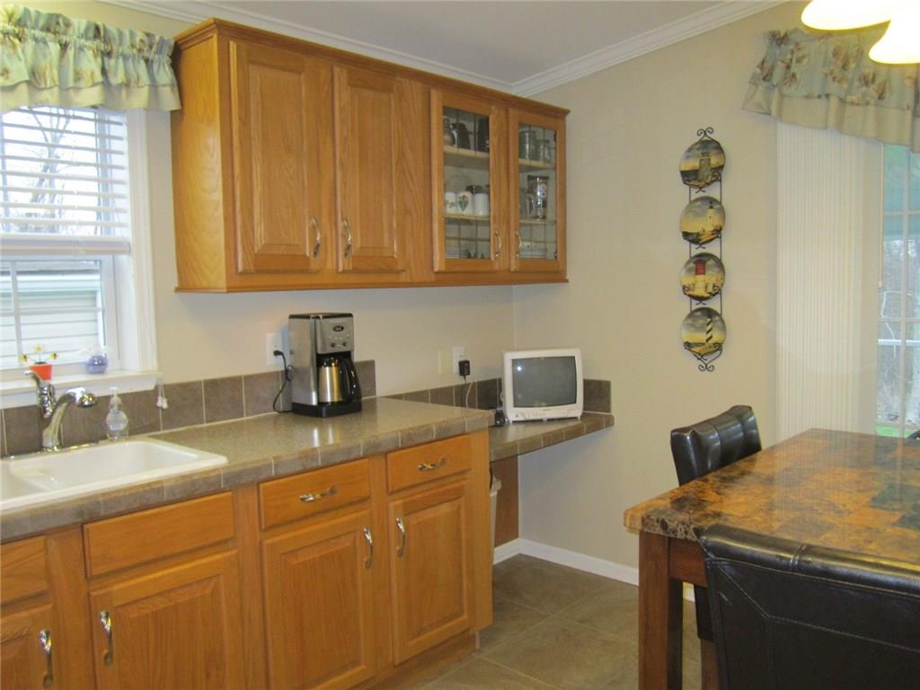 835 Hummingbird Lane Apollo, PA 15613 - Photo 8 of 25 Gallery Image 8