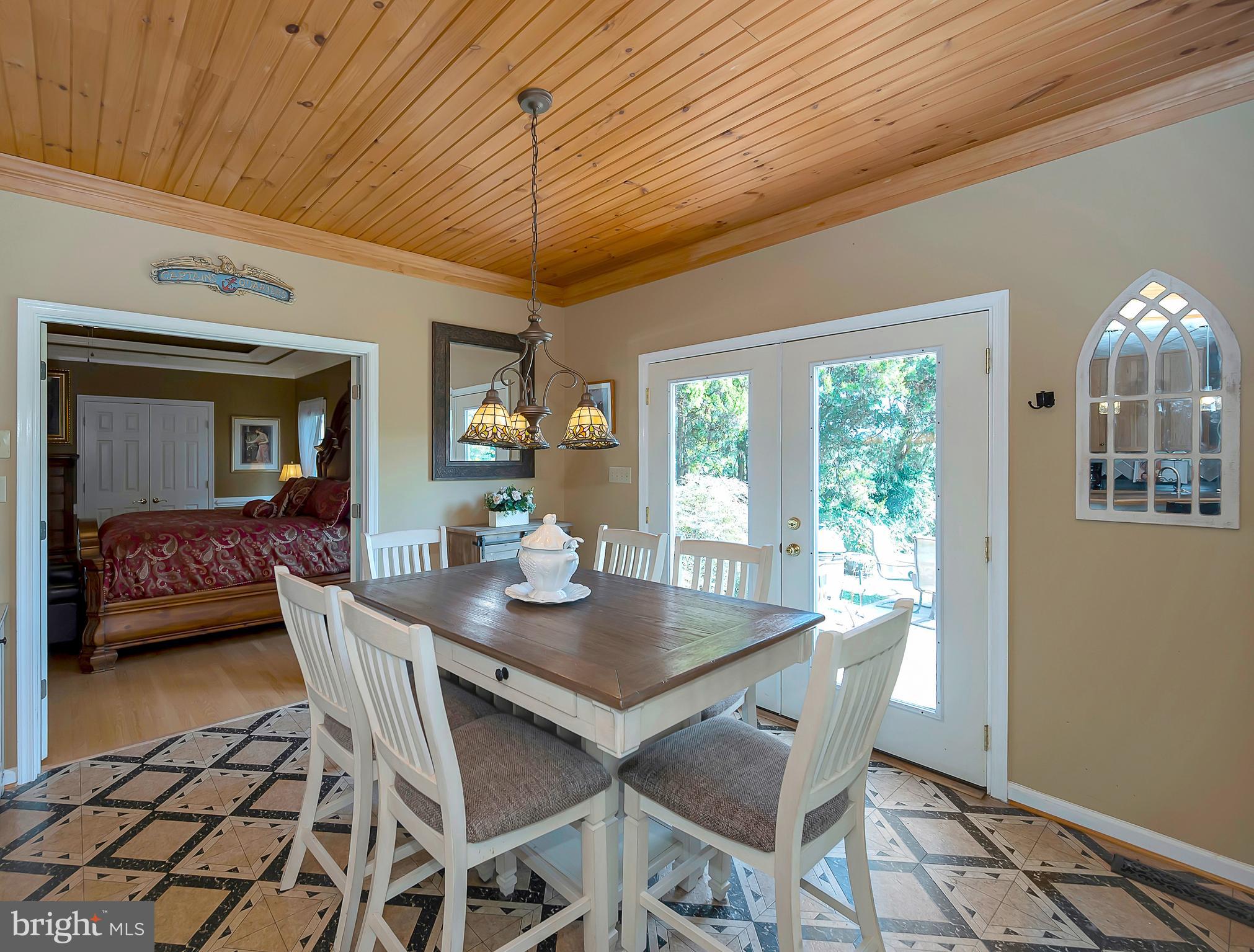 27537 Mine Run Road Rhoadesville, VA 22542 - Photo 22 of 94 Main Level Eat-In Space Photo 1
