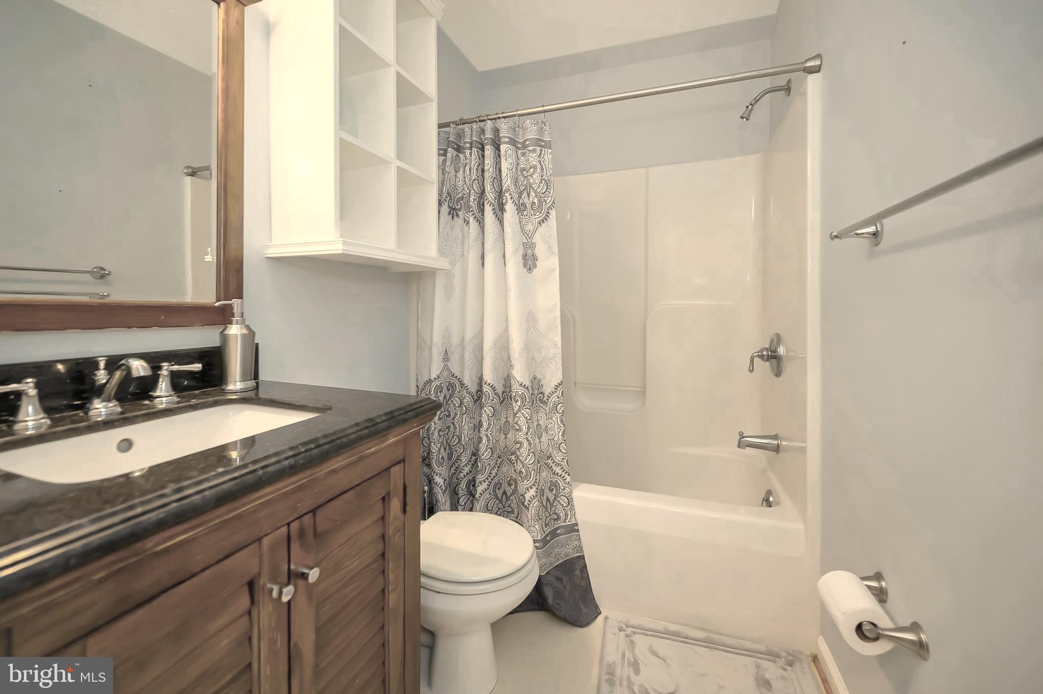 27537 Mine Run Road Rhoadesville, VA 22542 - Photo 42 of 94 Upper Level Full Bath