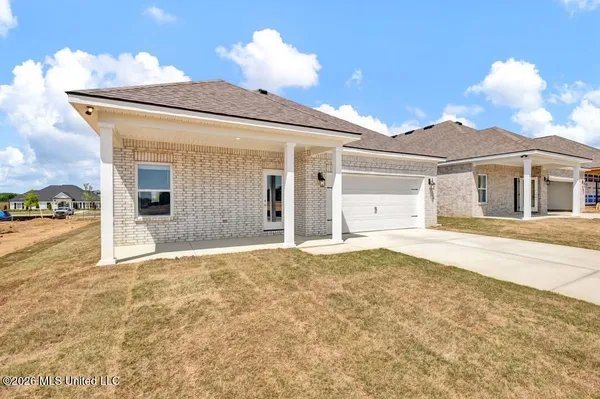 $357,990 | 8196 Bankhead Drive, Olive Branch, MS 38654