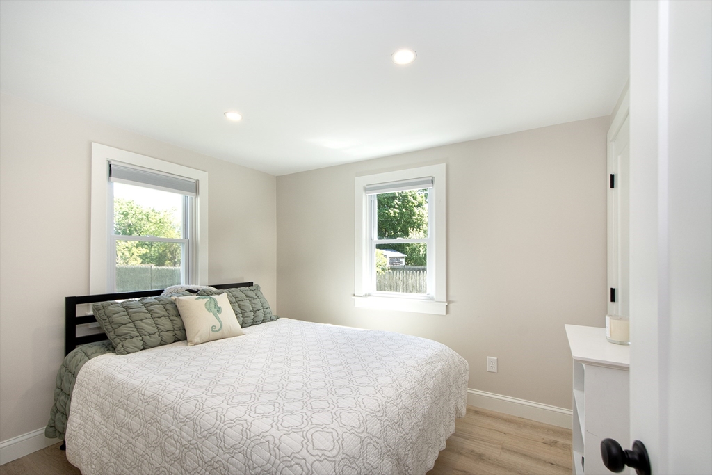 90 Colonial Road Marshfield, MA 02050 - Photo 17 of 35