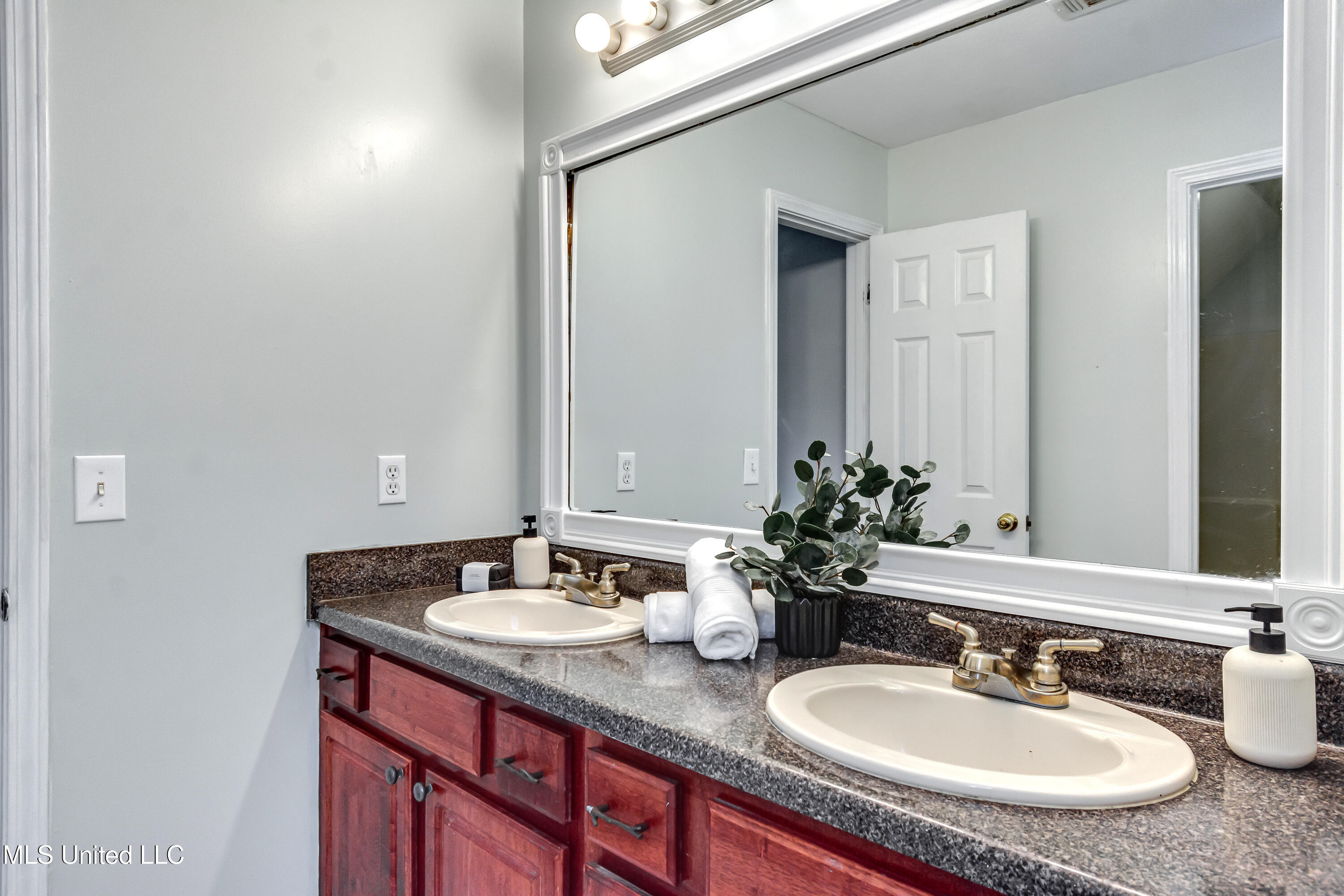 117 Dortch Road Pearl, MS 39208 - Photo 23 of 37 117 Dortch Rd-49