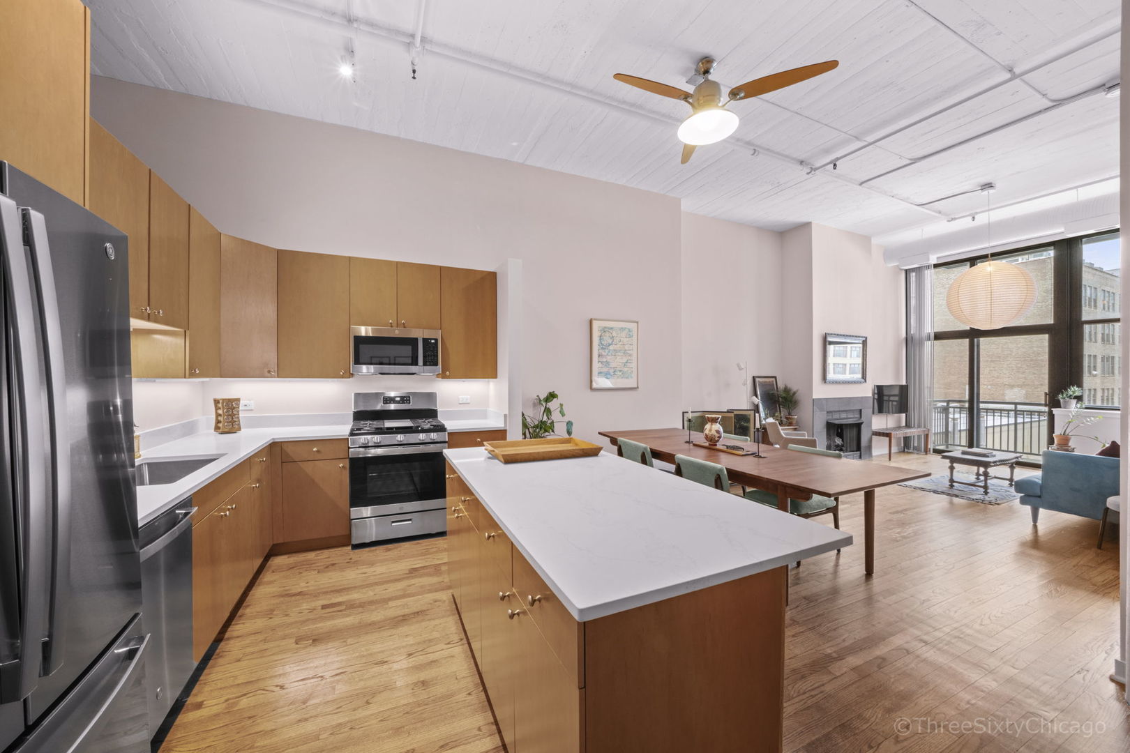 547 South Clark Street, Unit 604 Chicago, IL 60605 - Photo 17 of 31