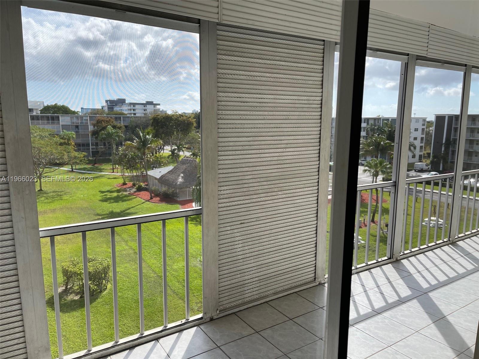 4700 Washington Street, Unit 507 Hollywood, FL 33021 - Photo 12 of 21