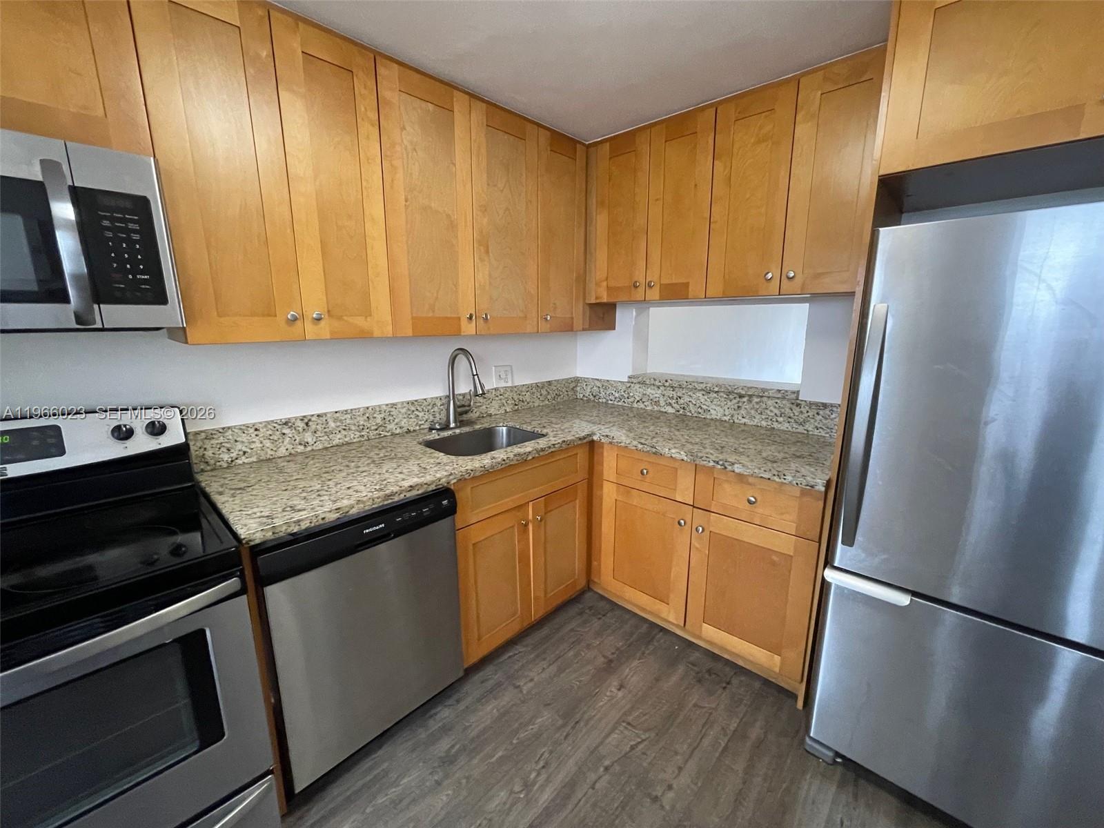 4700 Washington Street, Unit 507 Hollywood, FL 33021 - Photo 2 of 21