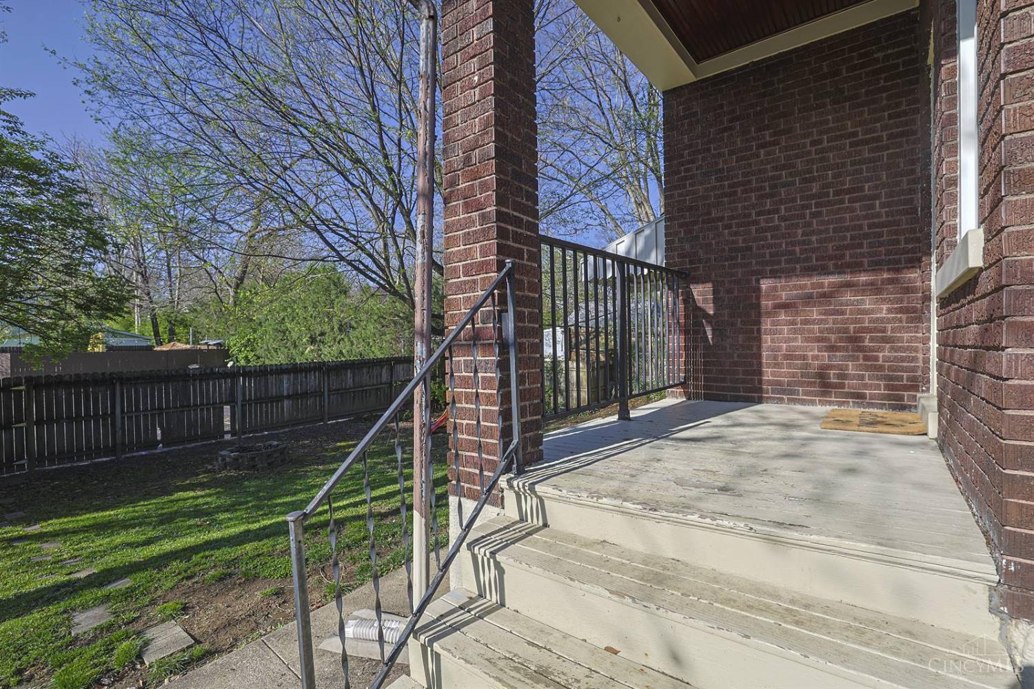 15 Bonham Road Wyoming, OH 45215 - Photo 32 of 37