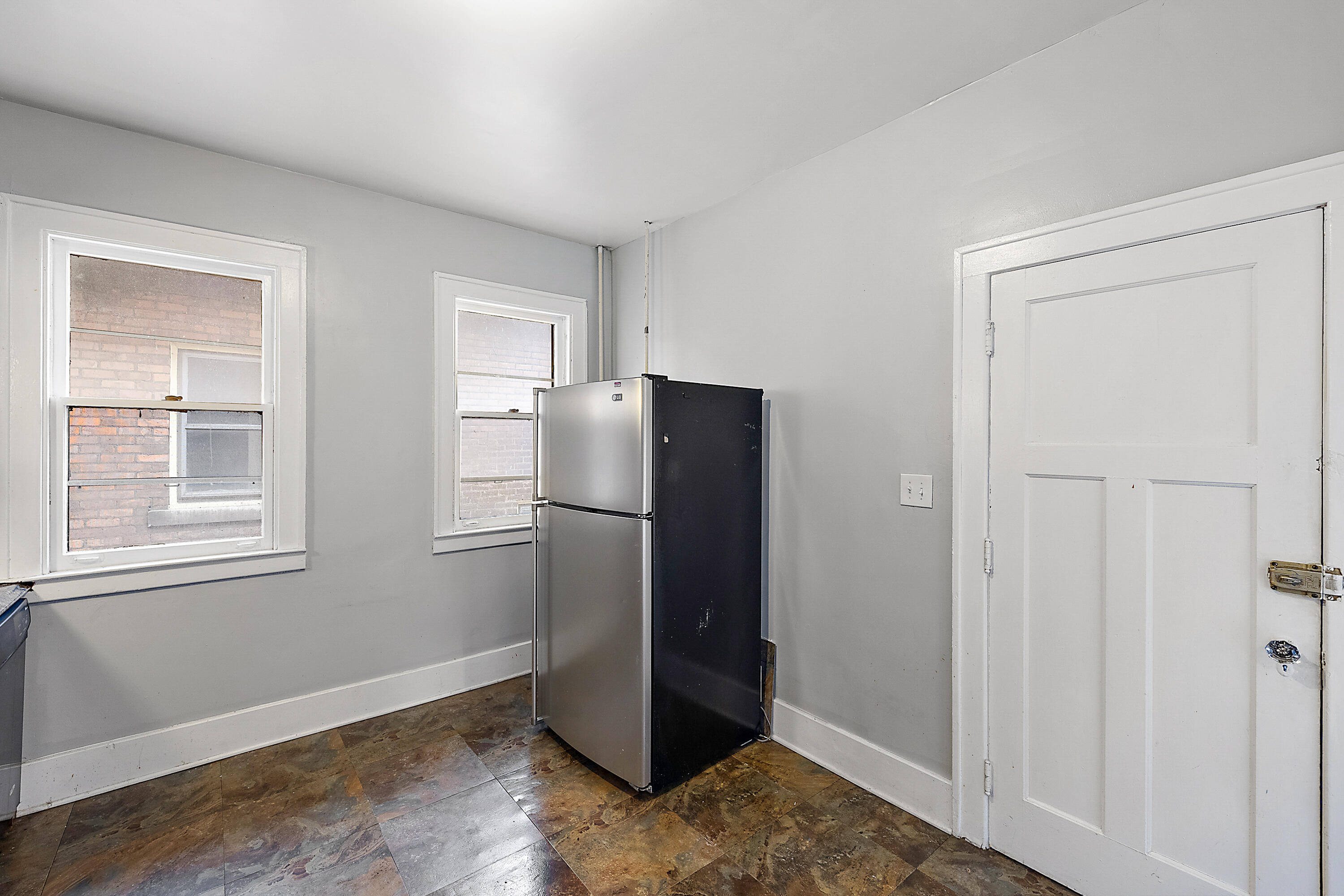 1651 Atkinson Street, Unit 2 Detroit, MI 48206 - Photo 22 of 28 1651 Atkinson 2nd Floor-14