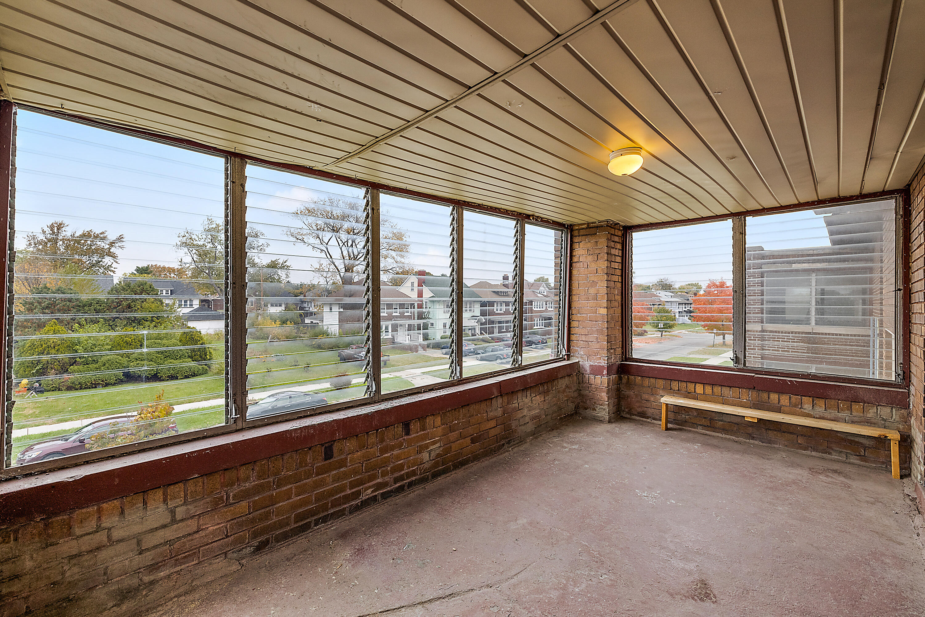 1651 Atkinson Street, Unit 2 Detroit, MI 48206 - Photo 7 of 28 1651 Atkinson 2nd Floor-7