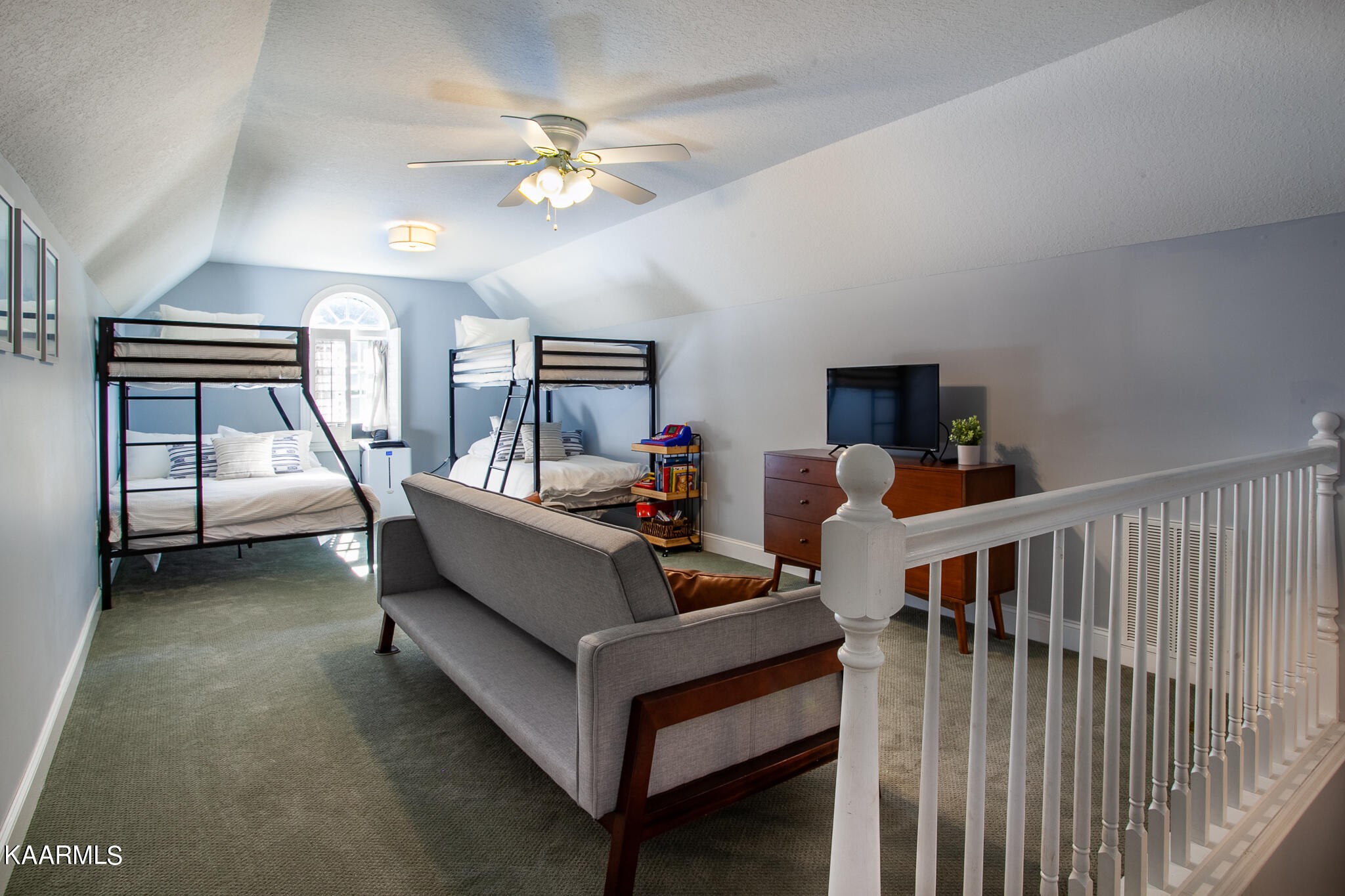 610 Dry Valley Road Townsend, TN 37882 - Photo 29 of 37 a living room with furniture and a chandelier