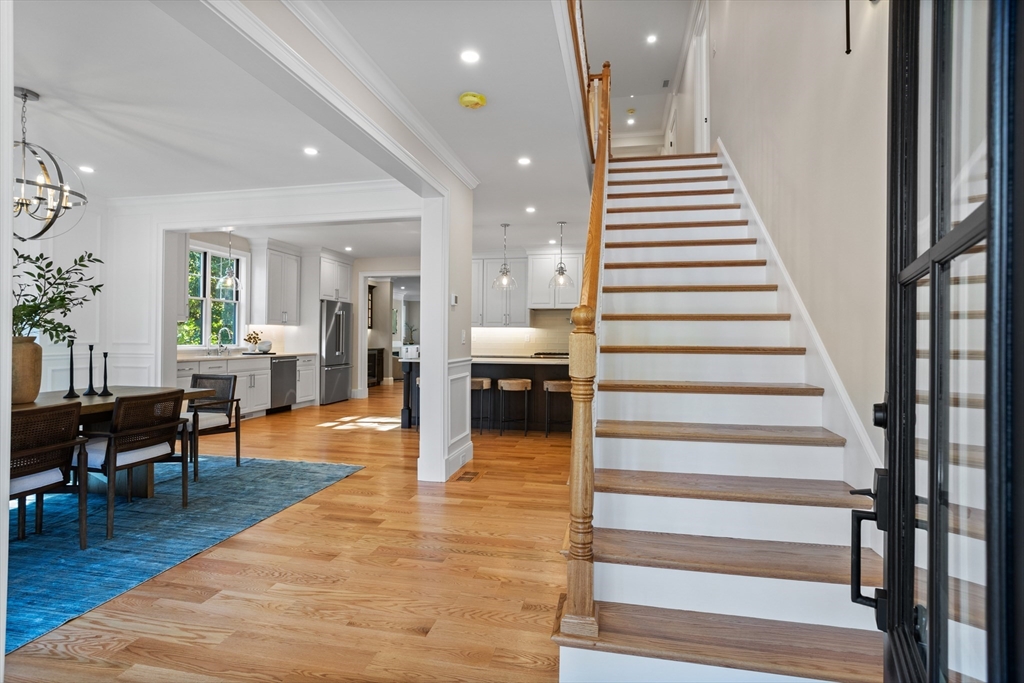 93 South Road Bedford, MA 01730 - Photo 3 of 42 Gallery Image 3