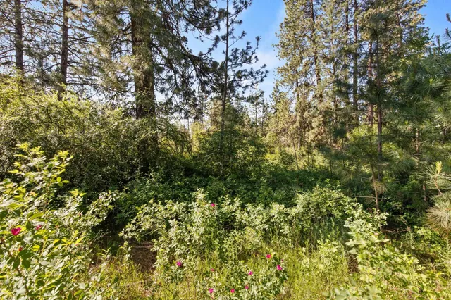 $325,000 | 1841 East Pinecrest Road, Spokane, WA 99203