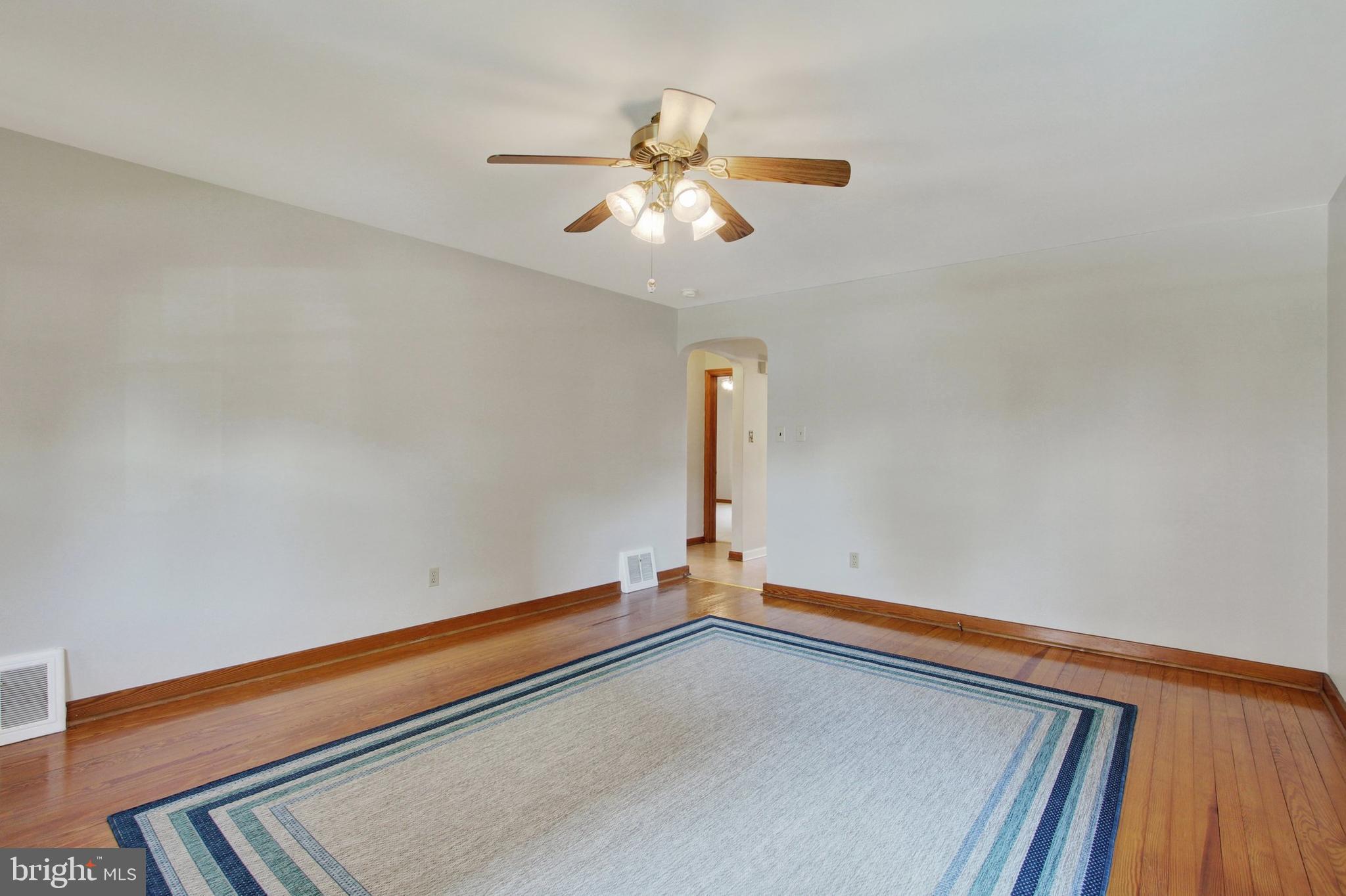 524 Fulton Street Hanover, PA 17331 - Photo 5 of 27