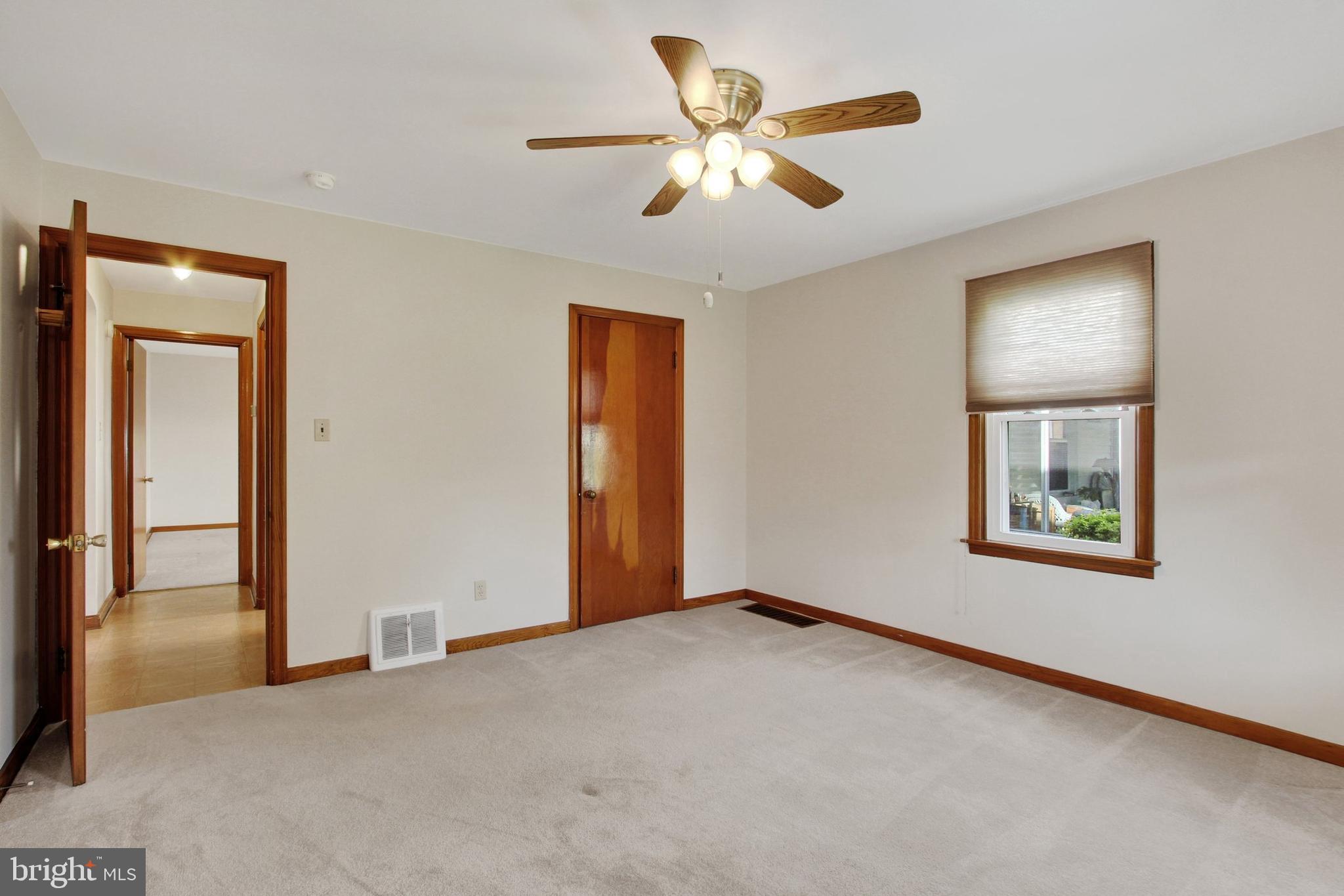 524 Fulton Street Hanover, PA 17331 - Photo 6 of 27