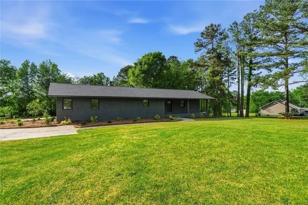 $365,000 | 2128 North Jefferson Street Northeast, Milledgeville, GA 31061