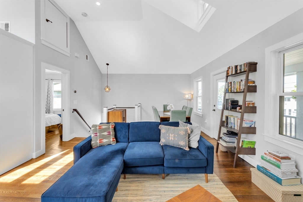 72 Rawson Road, Unit 2 Arlington, MA 02474 - Photo 9 of 32