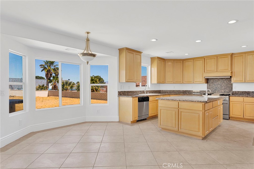 16245 Ridge View Drive Apple Valley, CA 92307 - Photo 25 of 80