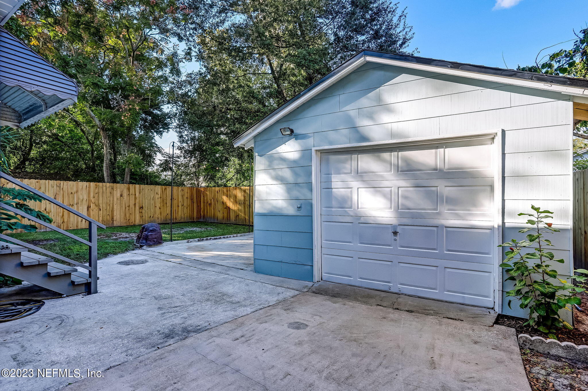 5217 Sunderland Road Jacksonville, FL 32210 - Photo 48 of 52 Garage