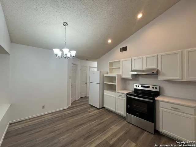 $1,450 | 10207 Raven Field Drive, San Antonio, TX 78245