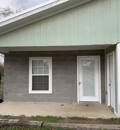 $1,000 | 126 North Oak Street, Hohenwald, TN 38462