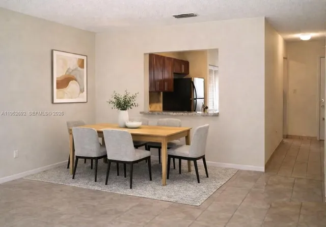 $2,350 | 9457 Palm Circle North, Unit 9457, Pembroke Pines, FL 33025
