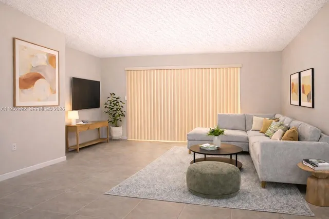 $2,350 | 9457 Palm Circle North, Unit 9457, Pembroke Pines, FL 33025