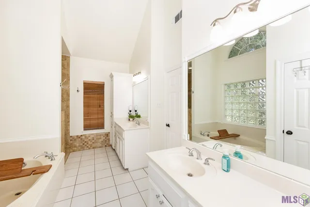 $335,000 | 407 Gleason Street, Brusly, LA 70719