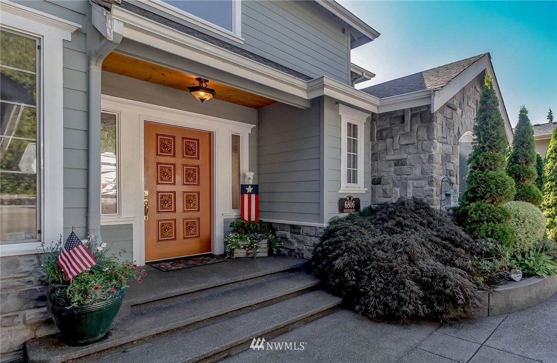 6806 Vandermark Road East Bonney Lake, WA 98391 - Photo 4 of 25 Gallery Image 4