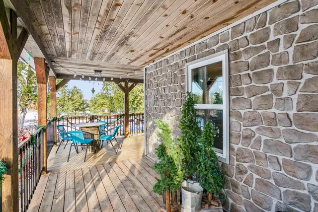 $499,900 | W10763 Cross Road, New London, WI 54961