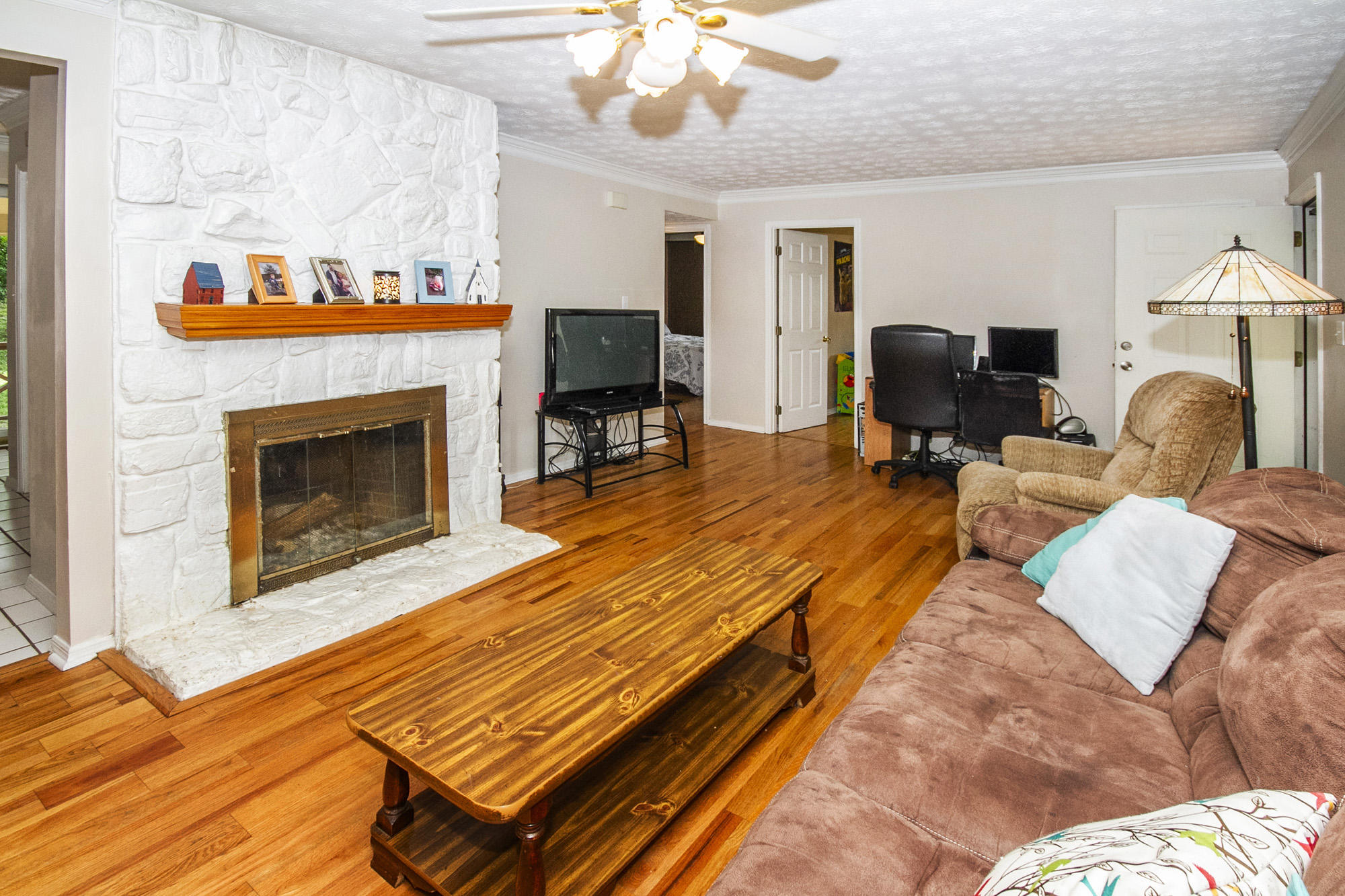 199 California Avenue Oak Ridge, TN 37830 - Photo 12 of 29 IMG_0024