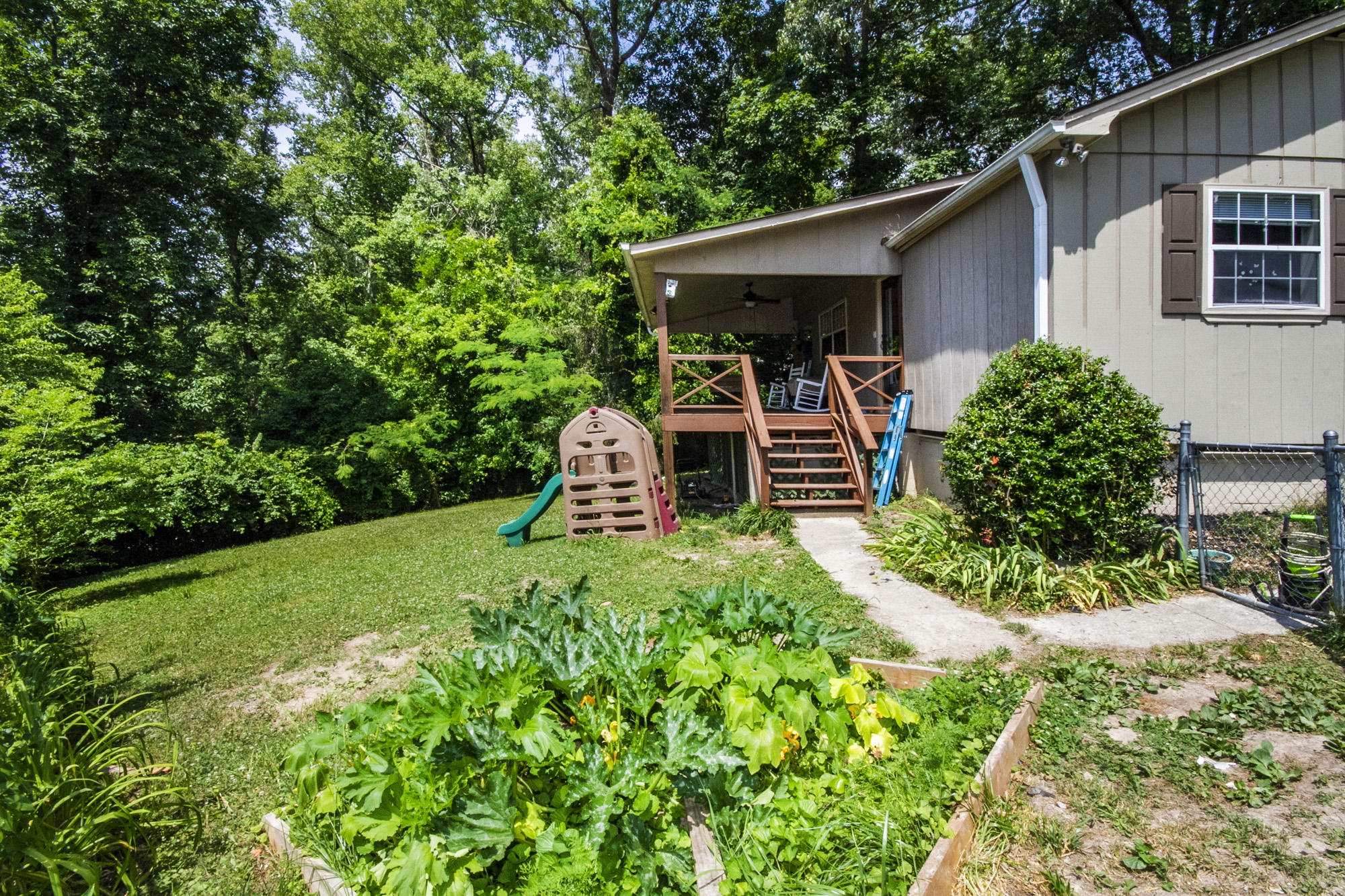 199 California Avenue Oak Ridge, TN 37830 - Photo 29 of 29 IMG_0042
