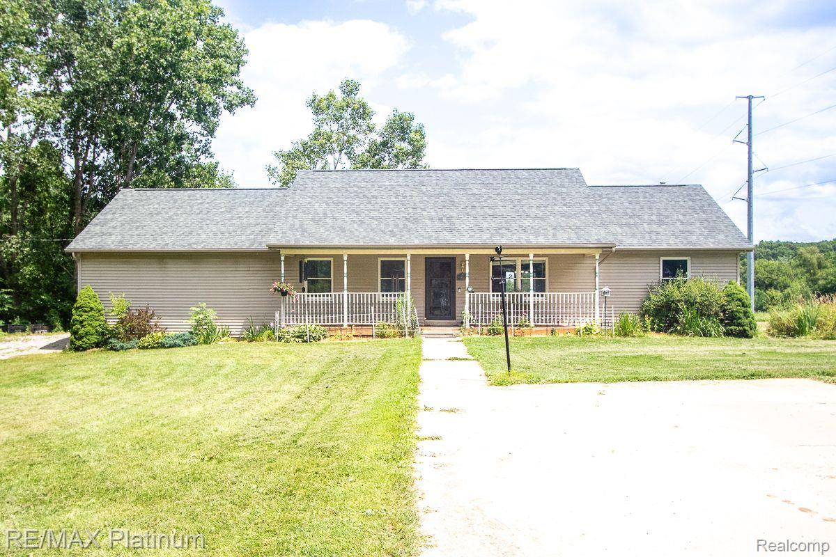 8264 Green Road Fenton, MI 48430 - Photo 1 of 40 8264 Green Rd
