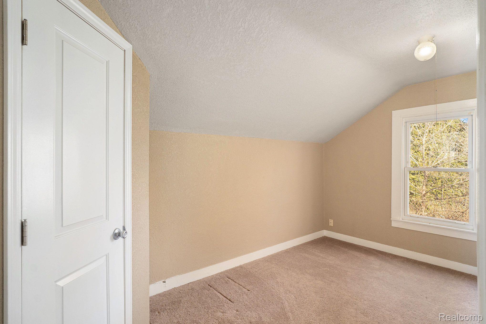2033 Imlay City Road Lapeer, MI 48446 - Photo 17 of 33 Gallery Image 17