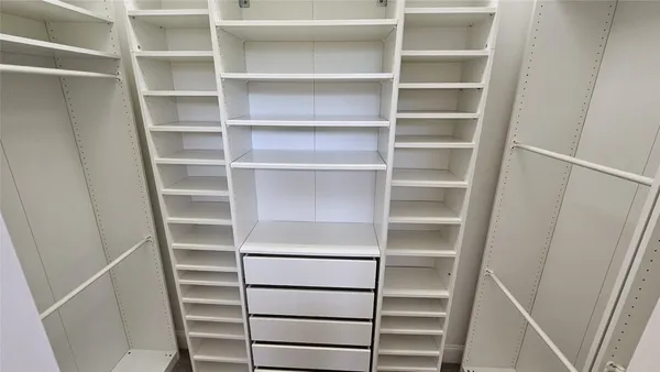 $2,900 | 902 West 23rd Street, Unit I, Houston, TX 77008