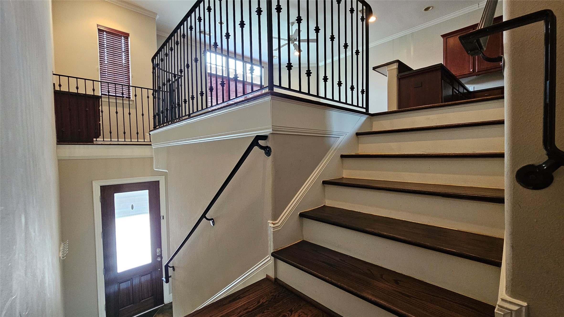 902 West 23rd Street, Unit I Houston, TX 77008 - Photo 15 of 36 a view of entryway