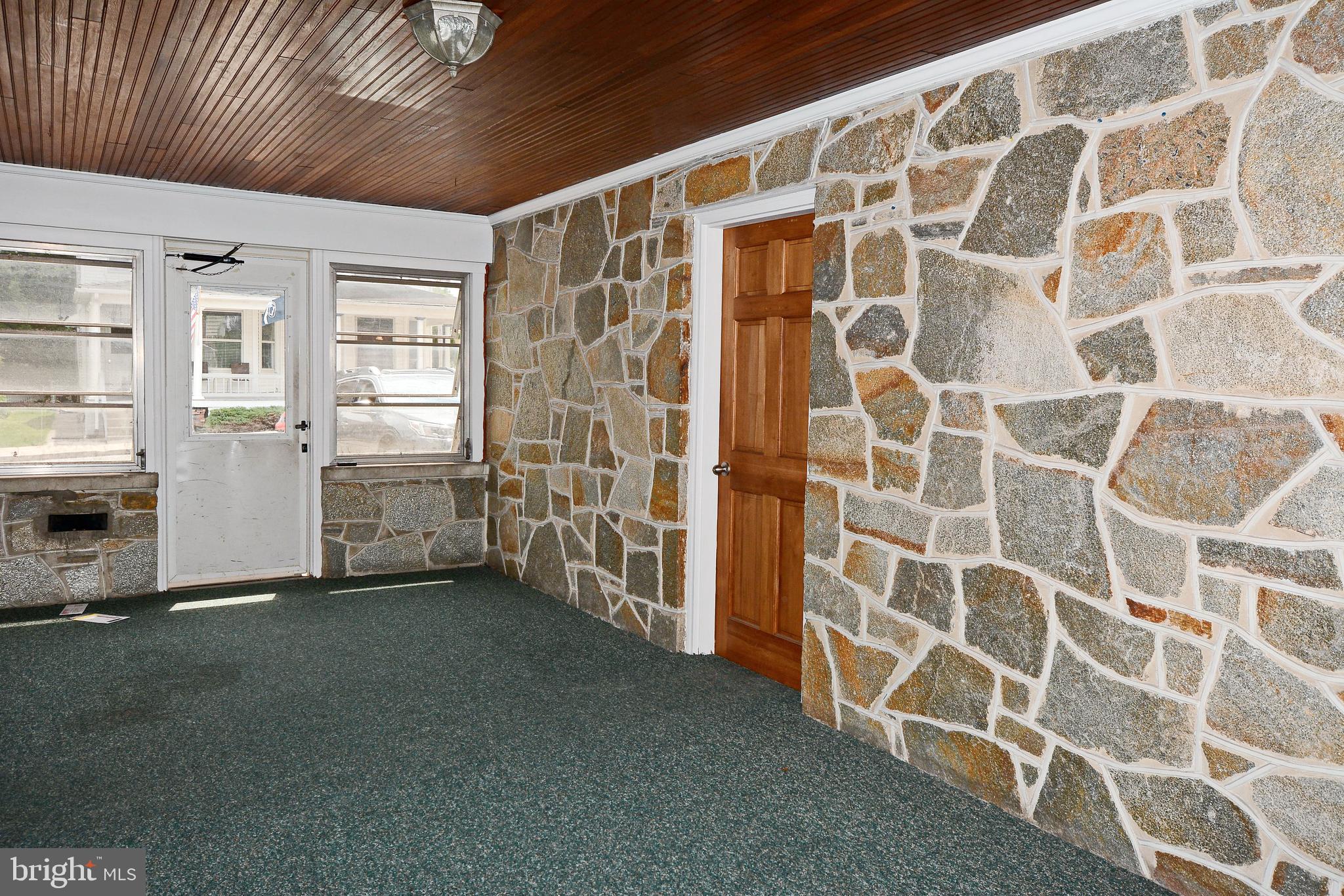 222 Pleasant Street Hanover, PA 17331 - Photo 17 of 18 Gallery Image 17