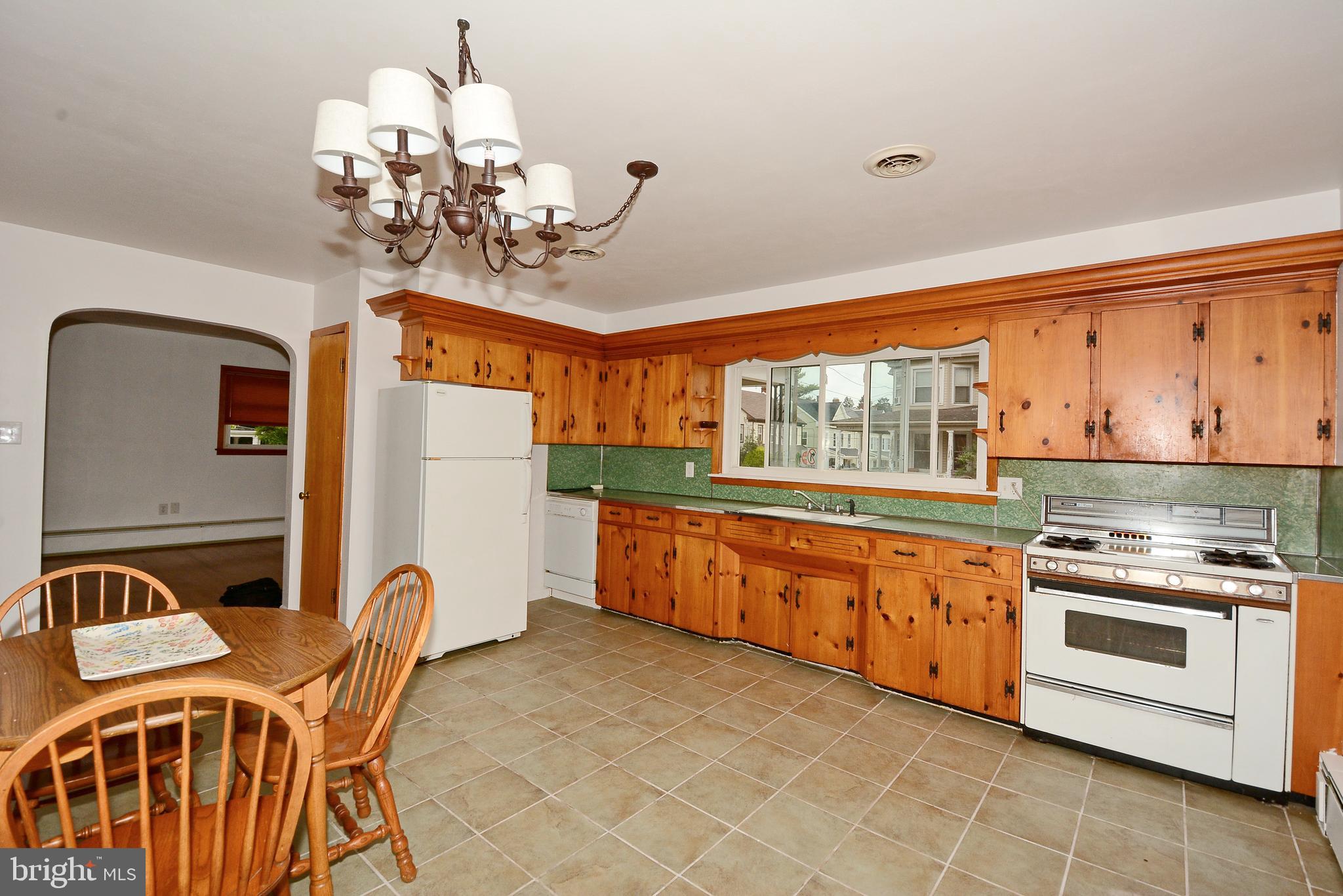 222 Pleasant Street Hanover, PA 17331 - Photo 2 of 18 Gallery Image 2