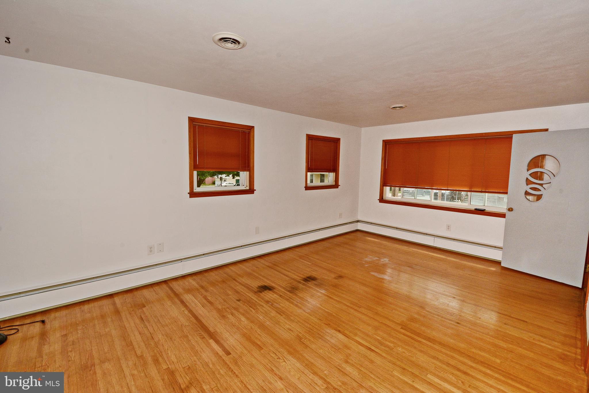 222 Pleasant Street Hanover, PA 17331 - Photo 8 of 18 Gallery Image 8