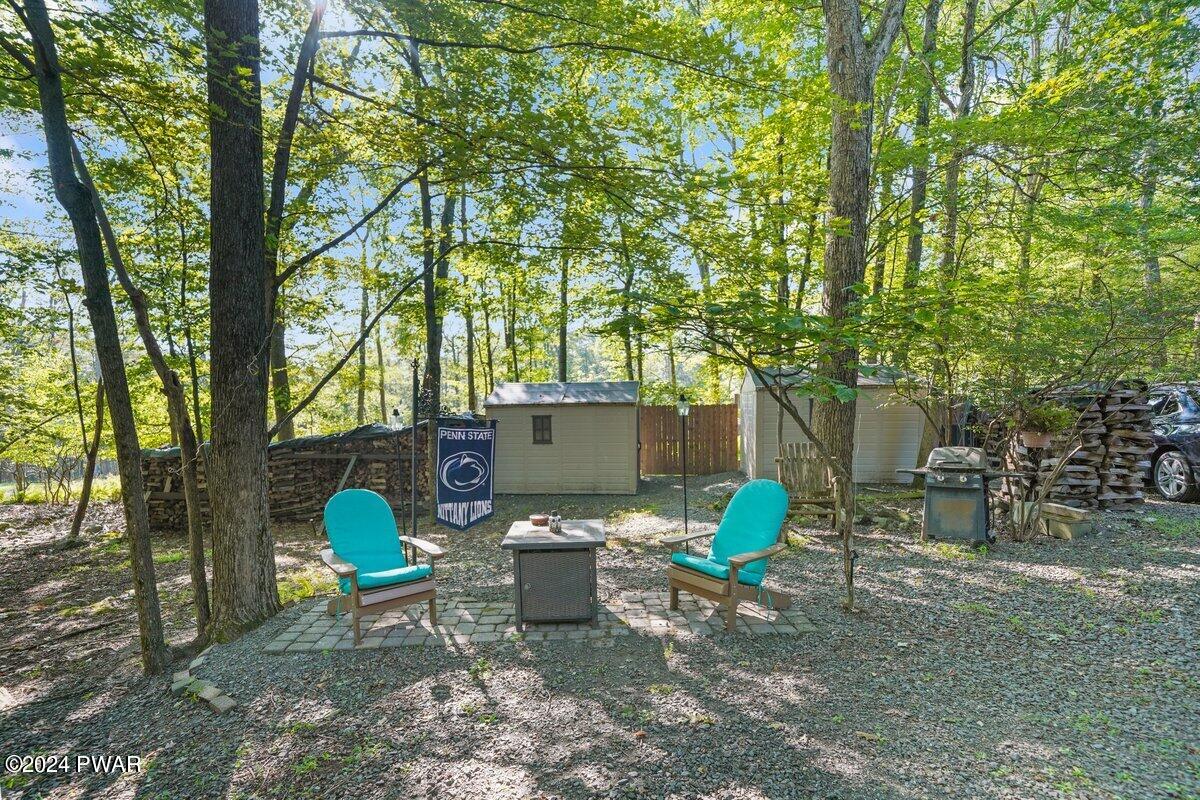 127 Hebula Road Milford, PA 18337 - Photo 27 of 36 Side yard