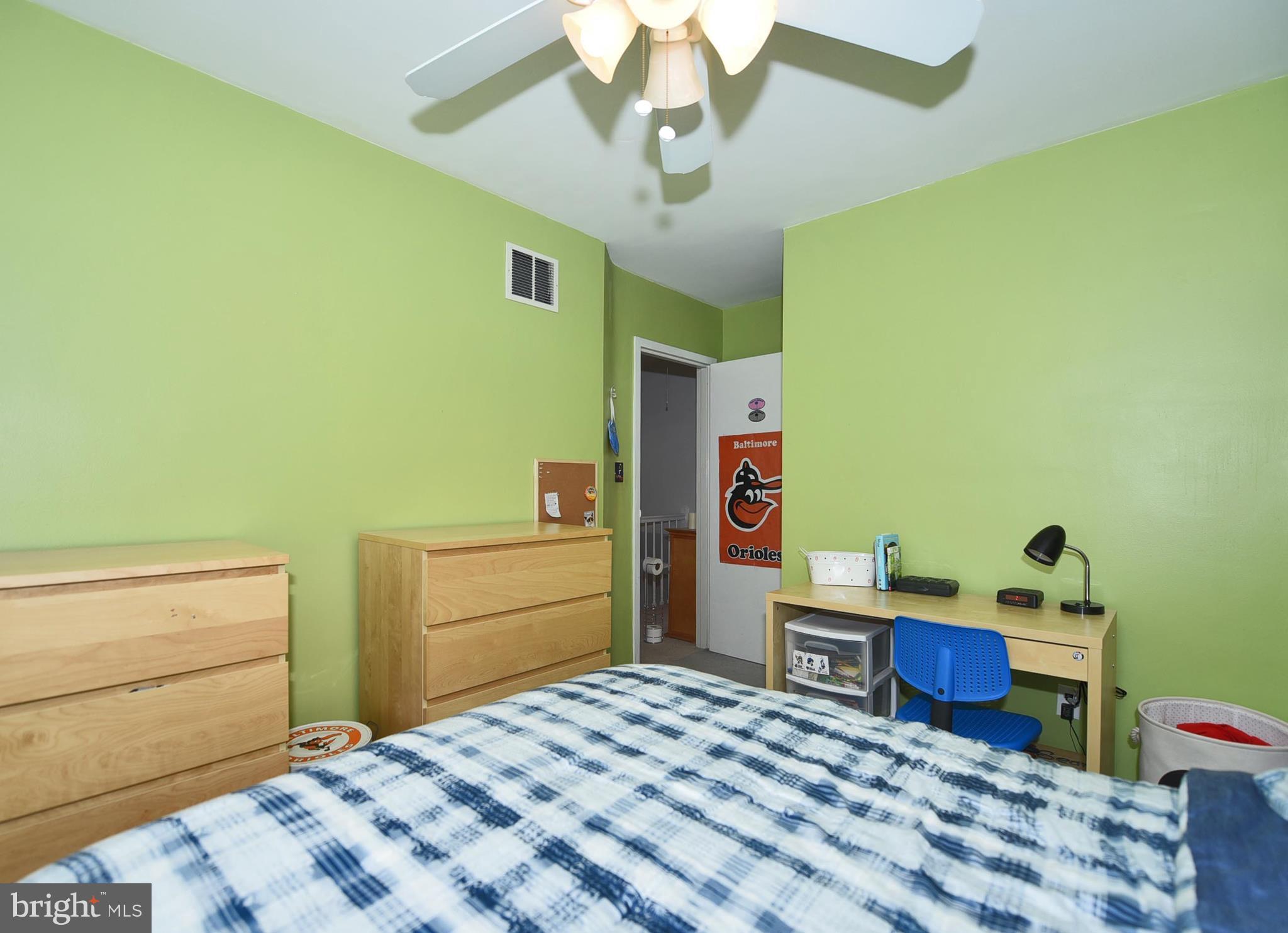 7860 Charlesmont Road Baltimore, MD 21222 - Photo 18 of 29 Bedroom