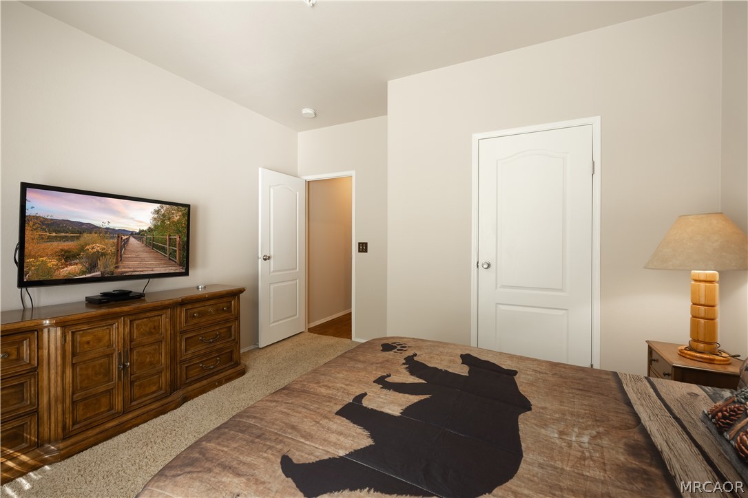 775 Riverside Avenue Sugarloaf, CA 92386 - Photo 21 of 35 Gallery Image 21