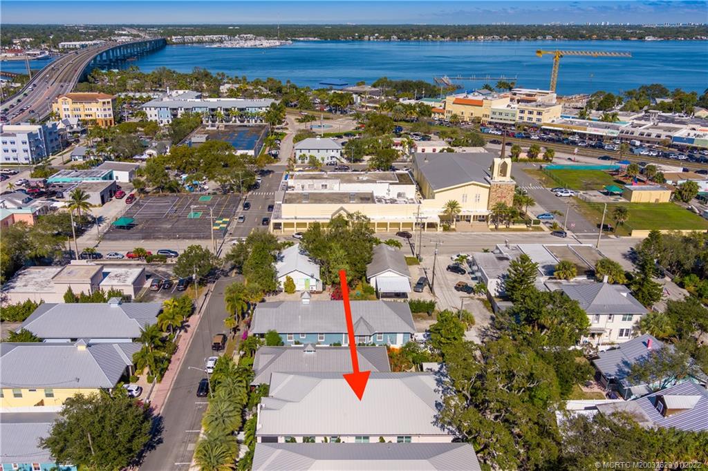 419 Southwest Akron Avenue Stuart, FL 34994 - Photo 6 of 52