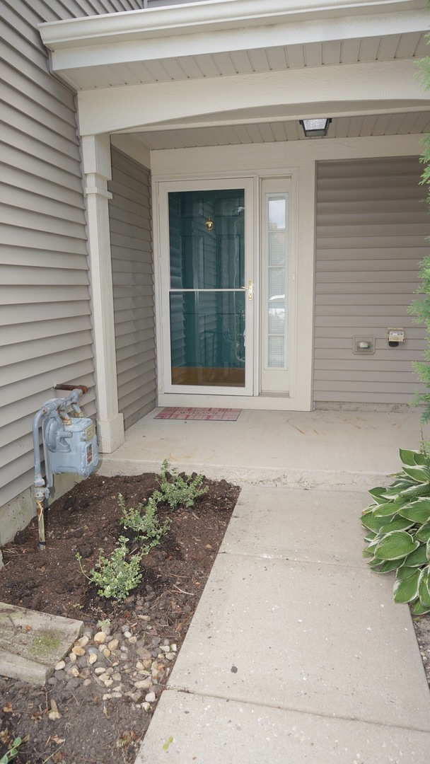 9575 Rainsford Drive, Unit 1 Huntley, IL 60142 - Photo 2 of 26